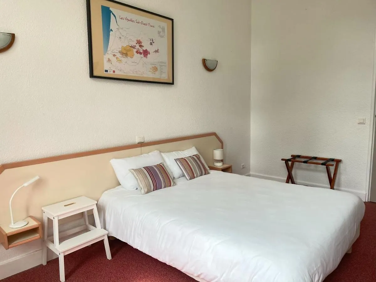 Chateau De Mons Armagnac Caussens Hotel